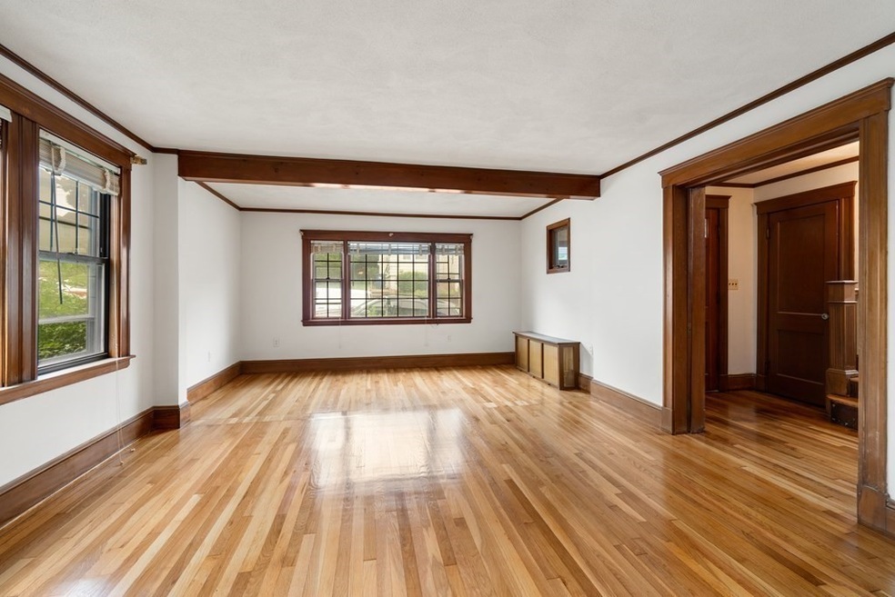 28 N Crescent Circuit, Boston, MA 02135 - photo 1