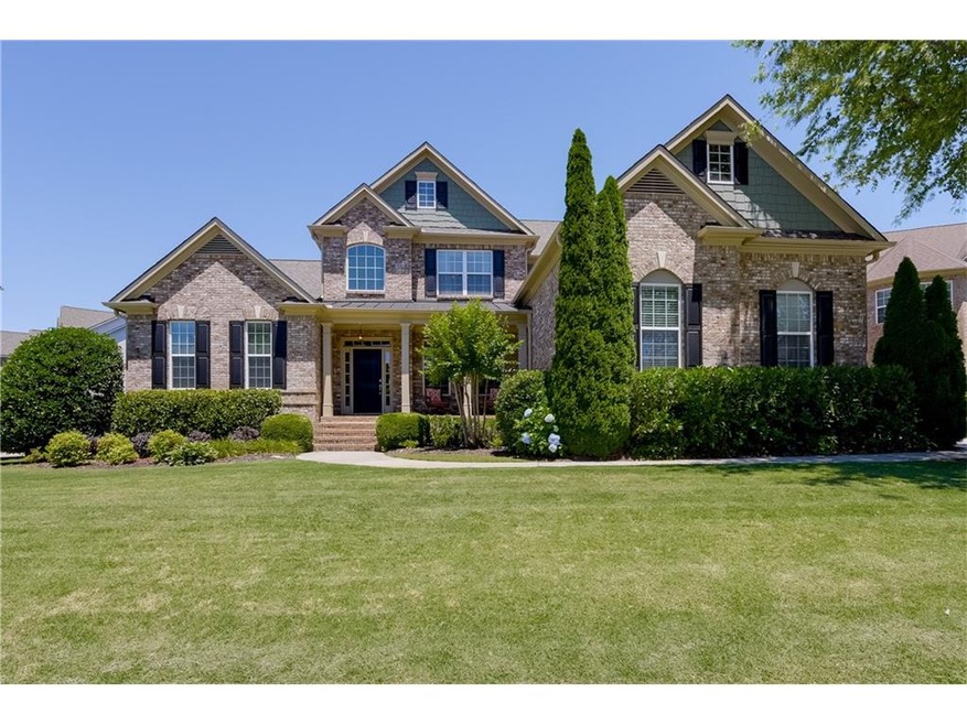 The largest homesite in this cul-de-sac.