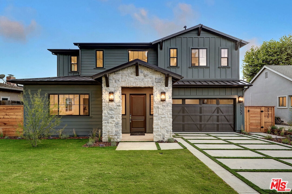 For Sale $4,195,000 • Co-Listing Agent