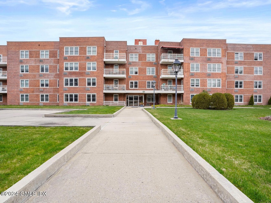 52 Lafayette Pl Unit 1E-large-029-027-02