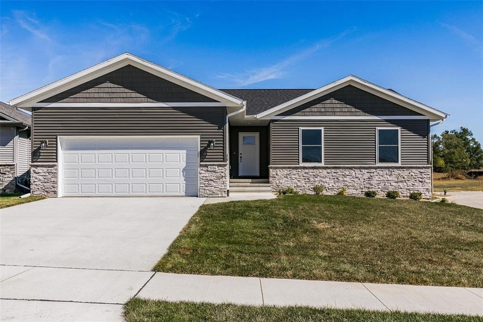 5116 Ruhd St SW, Cedar Rapids, IA 52404 - photo 1