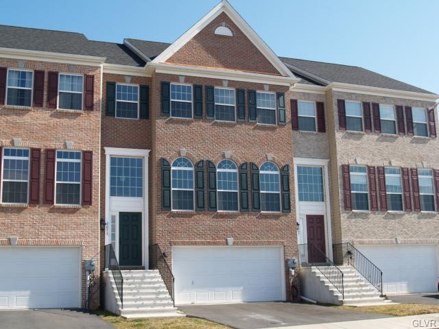 2073 Huntington Ln, Easton, PA 18040 - photo 1