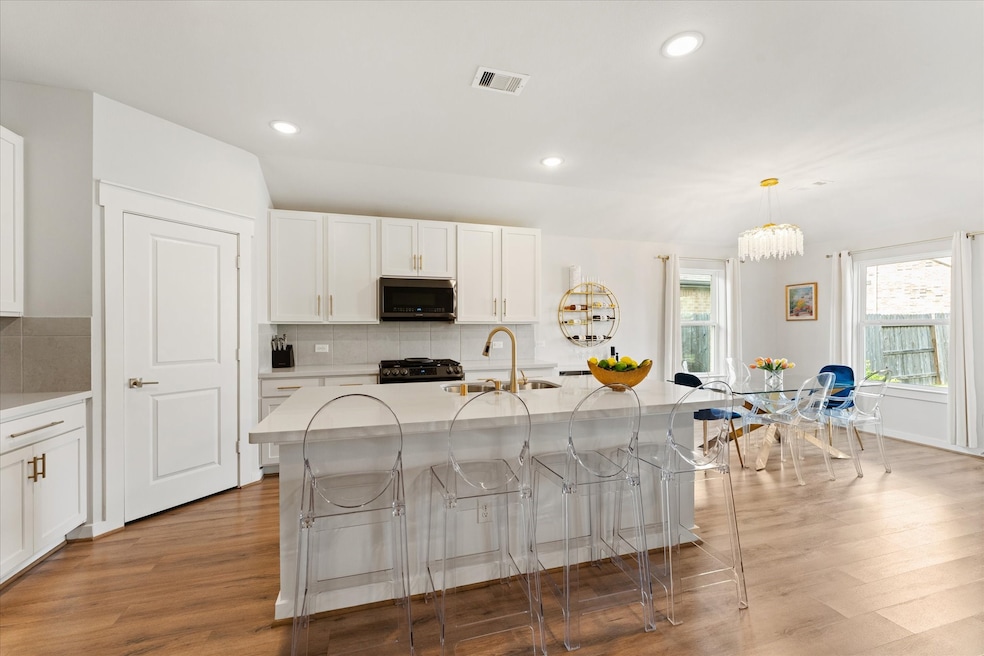 12351 Oakleaf Bend Dr, Humble, TX 77346 - photo 1