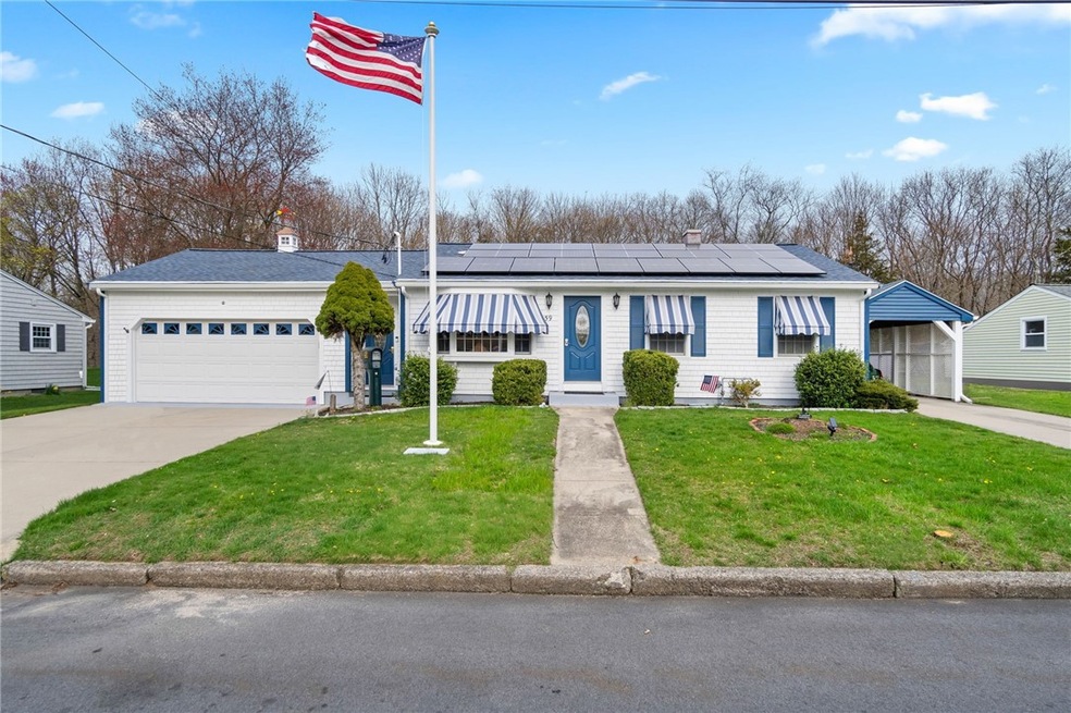 59 Halsey Rd, Woonsocket, RI 02895 - photo 1