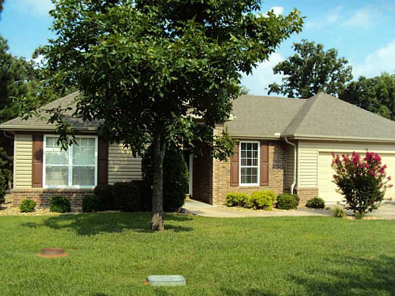 38 Highland Pkwy, Bella Vista, AR 72715 - photo 1