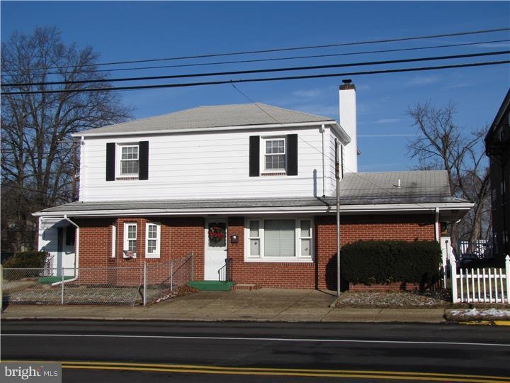 601 E Main St, Maple Shade, NJ 08052 - photo 1