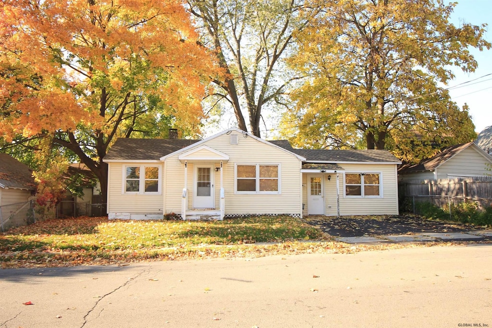 6 S Holmes St, Schenectady, NY 12302 - photo 1