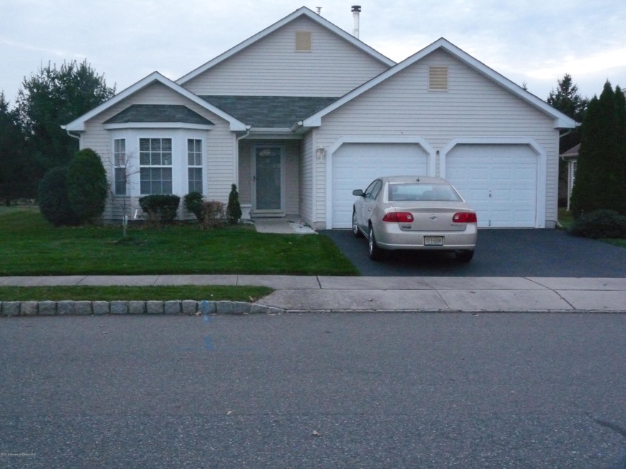 14 Clear Lake Rd