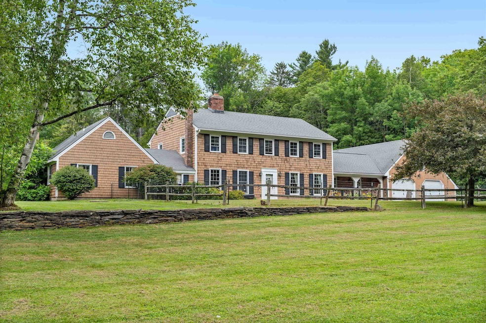 1134 Crosstown Rd, Berlin, VT 05602 - photo 1