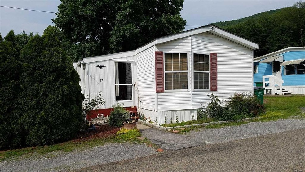 17 Treeline Cir, Cold Spring, NY 10516 - photo 1