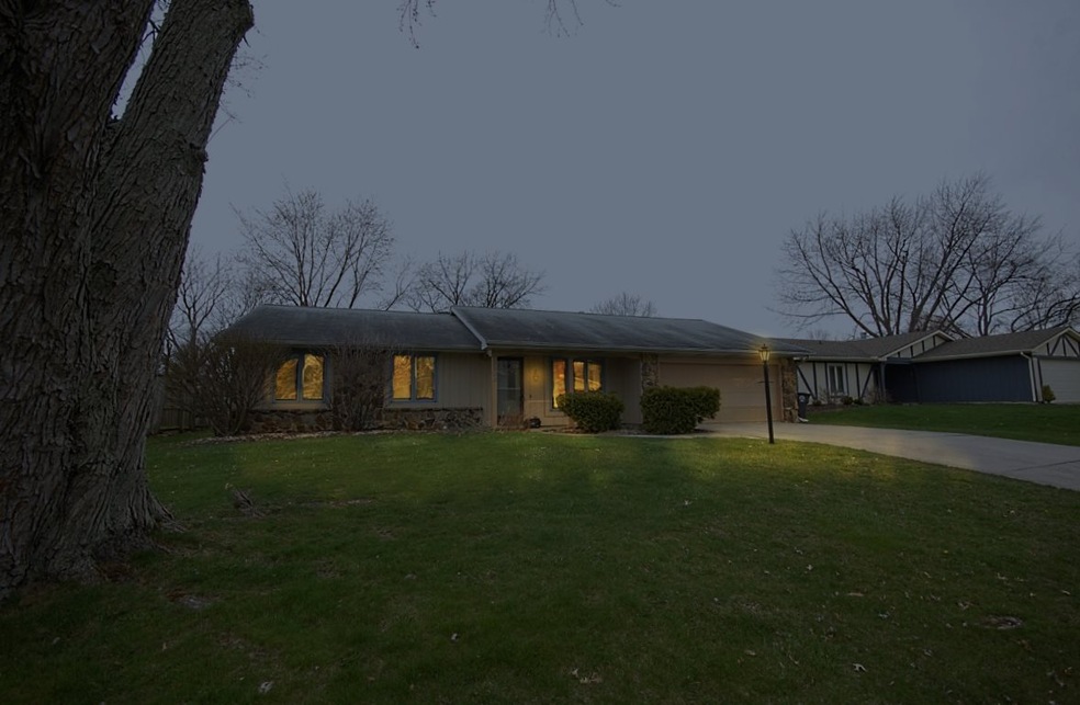 3926 Winterfield Run, Fort Wayne, IN 46804 - photo 1