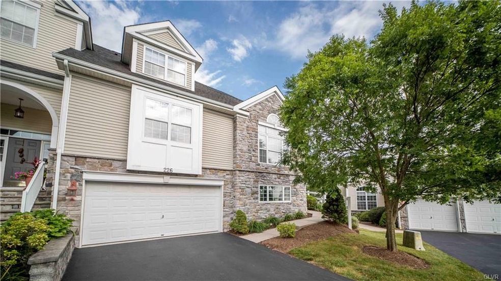 226 Merion Ln, Easton, PA 18042 - photo 1