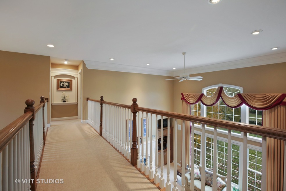 3702 Grand View Ct, Saint Charles, IL 60175 - photo 1