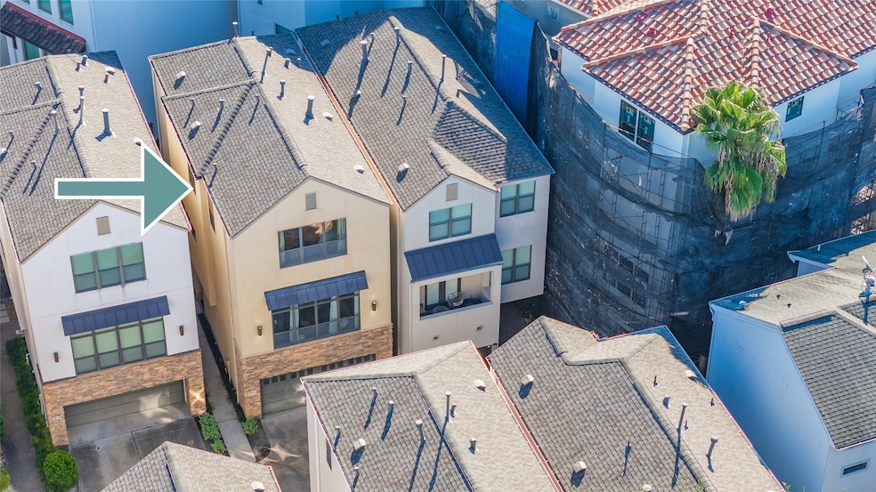 Under Contract $500,000