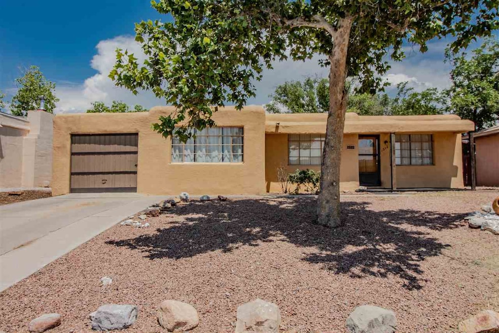 1512 Jefferson Ave, Alamogordo, NM 88310 - photo 1