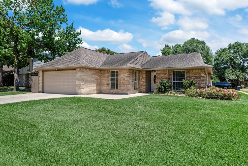 15515 Sungold Ct, Houston, TX 77095 - photo 1