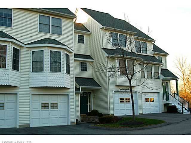 280 Old Lambert Rd unit 2, Orange, CT 06477 - photo 1