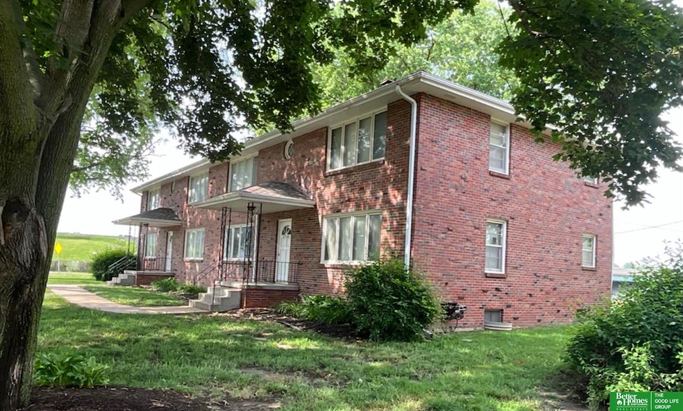 3758 S 82nd St, Omaha, NE 68124 - photo 1