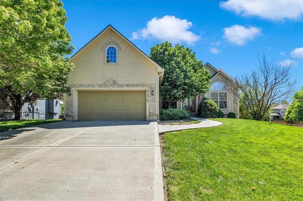 21310 W 59th St, Shawnee, KS 66218 - photo 1