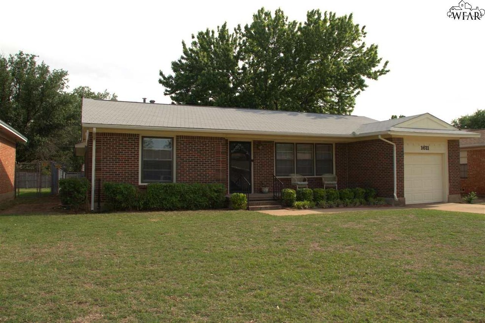 1611 Christine Rd, Wichita Falls, TX 76302 - photo 1