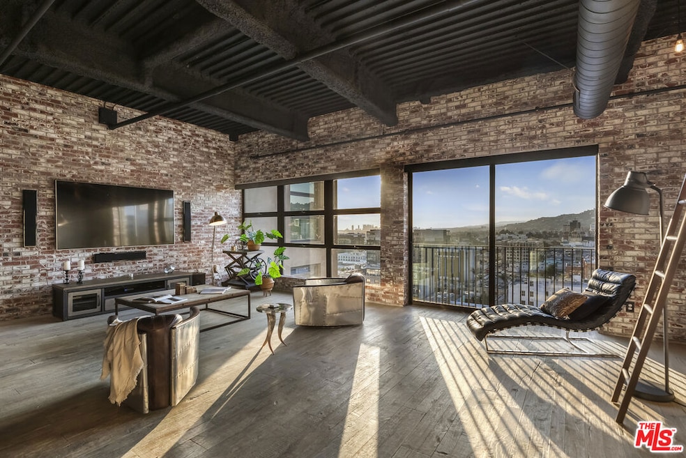 Sold $1,100,000 • Co-Listing Agent