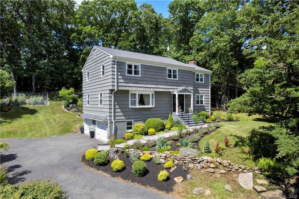 18 Cobblers Hill Rd, Trumbull, CT 06611 - photo 1