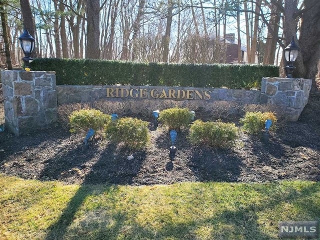 1406 Faulkner Ct unit 1406, Mahwah, NJ 07430 - photo 1