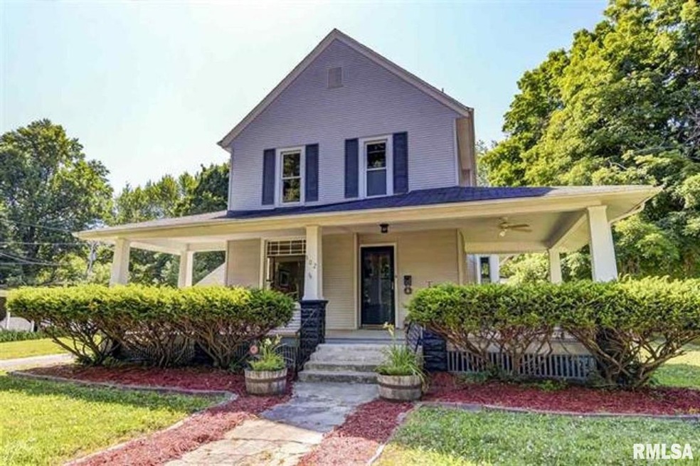 502 Water St, Lincoln, IL 62656 - photo 1