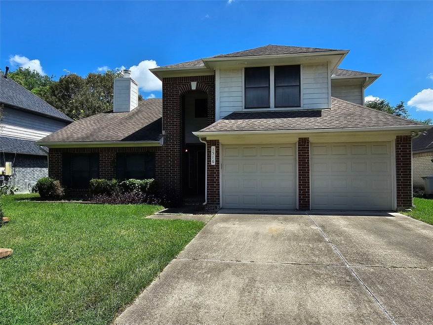 1516 Regency Ct, Friendswood, TX 77546 - photo 1