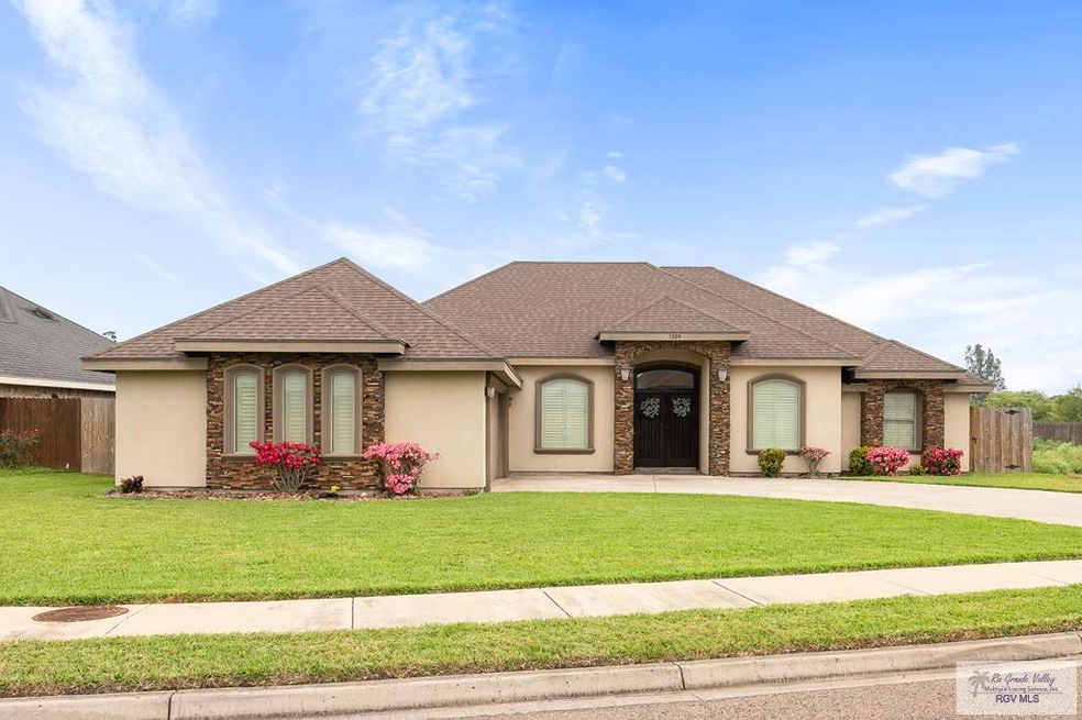 1009 Chrysolite Dr, Weslaco, TX 78596 - photo 1