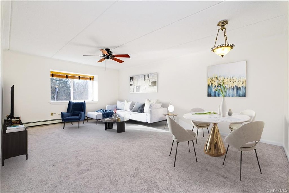 Welcome to Unit 1-5 at Continental View, easy cond