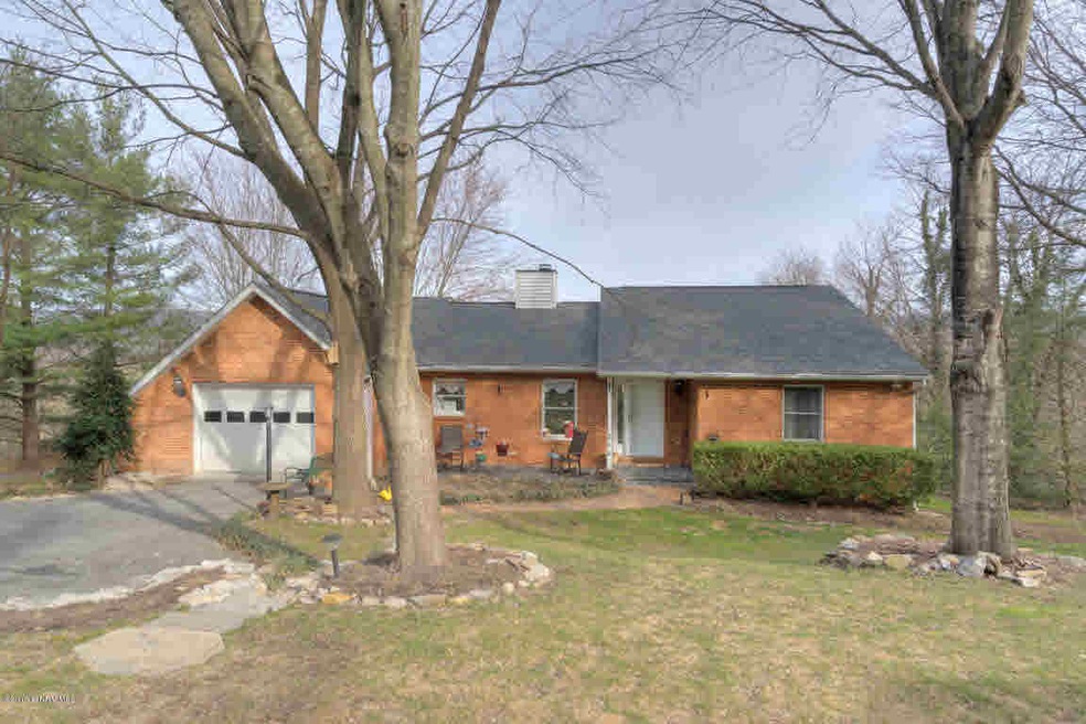 204 Primrose Dr, Blacksburg, VA 24060 - photo 1