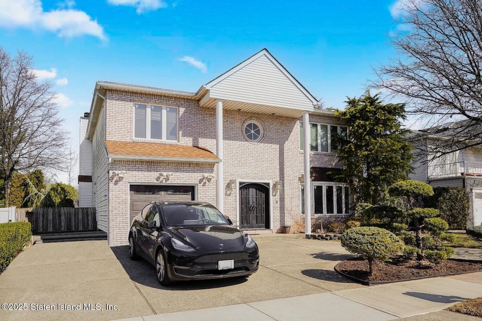 21 Francis Place, Staten Island, NY 10304 - photo 1