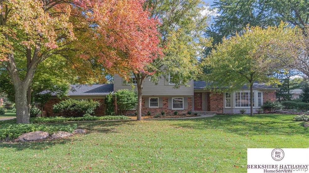 5611 Priory Lane