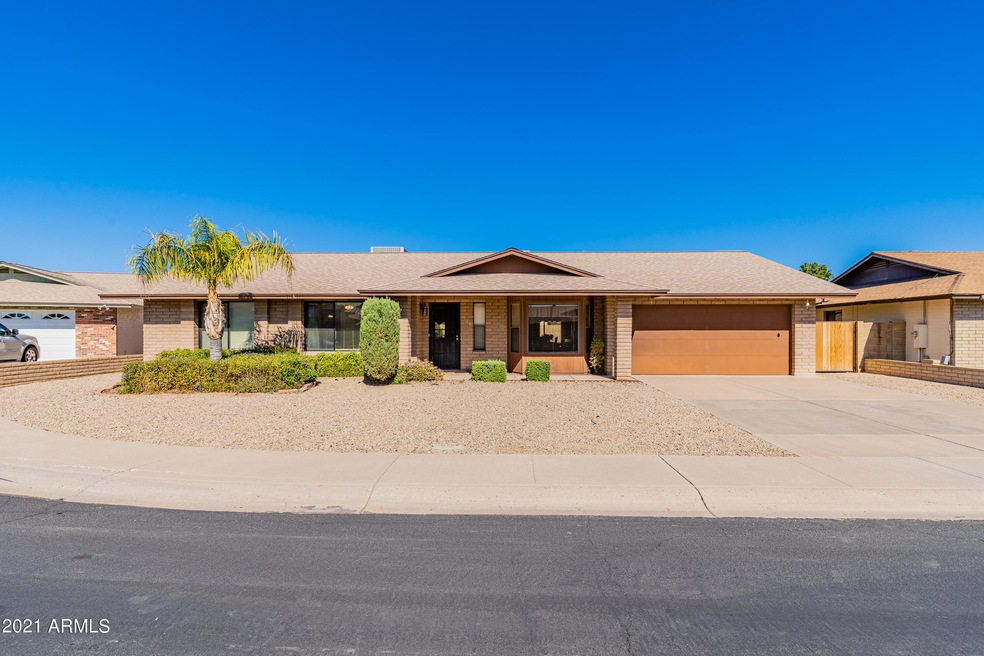 916 E Rockwood Dr, Phoenix, AZ 85024 - photo 1