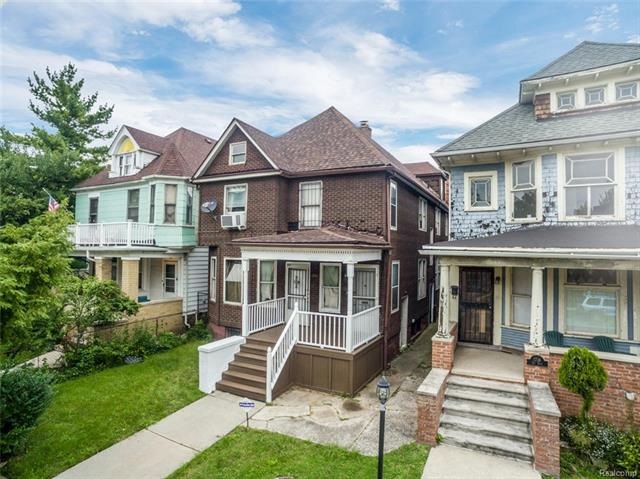 1718 Van Dyke St Detroit MI-large-020-14-1718 Van 