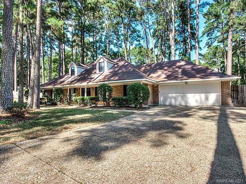 Come live among the pines in beautiful Chasewood S