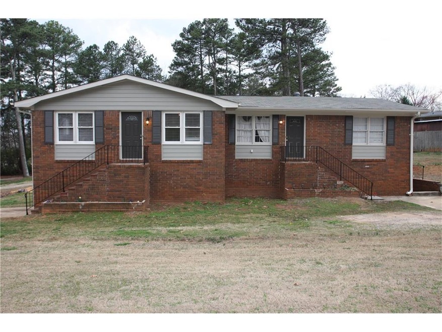 4-Sided Brick, Newly Renovated Duplex