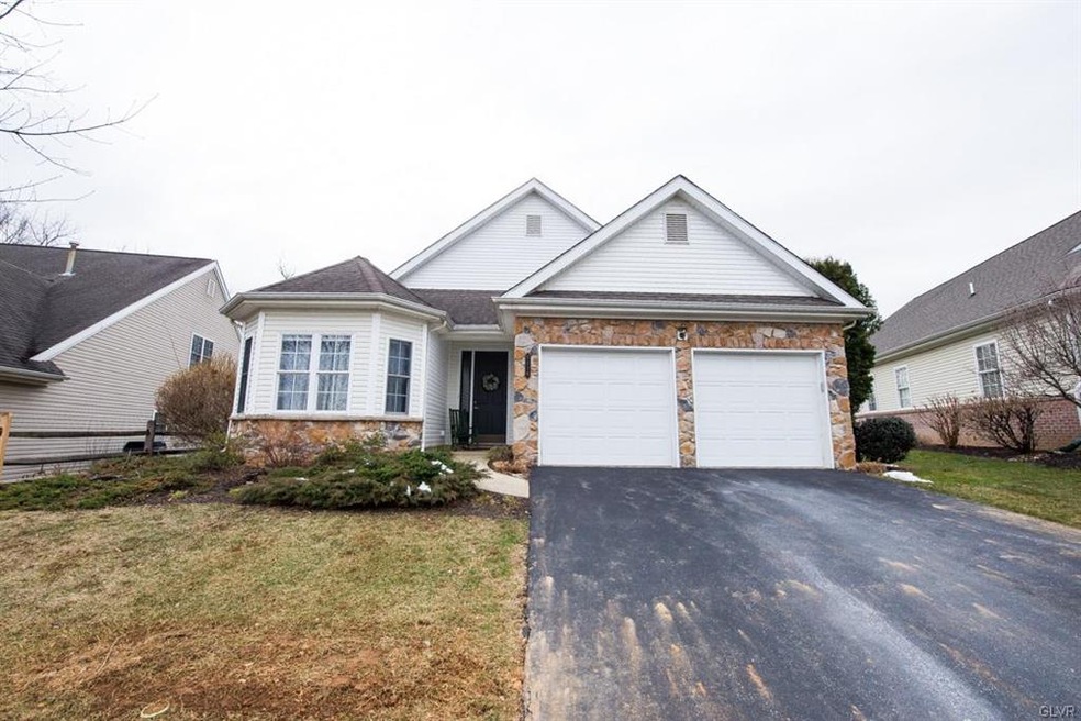 5116 Valley Stream Ln unit 47, Macungie, PA 18062 - photo 1