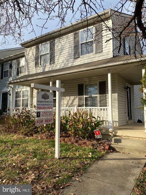 6834 Amber Hill Ct, District Heights, MD 20747 - photo 1