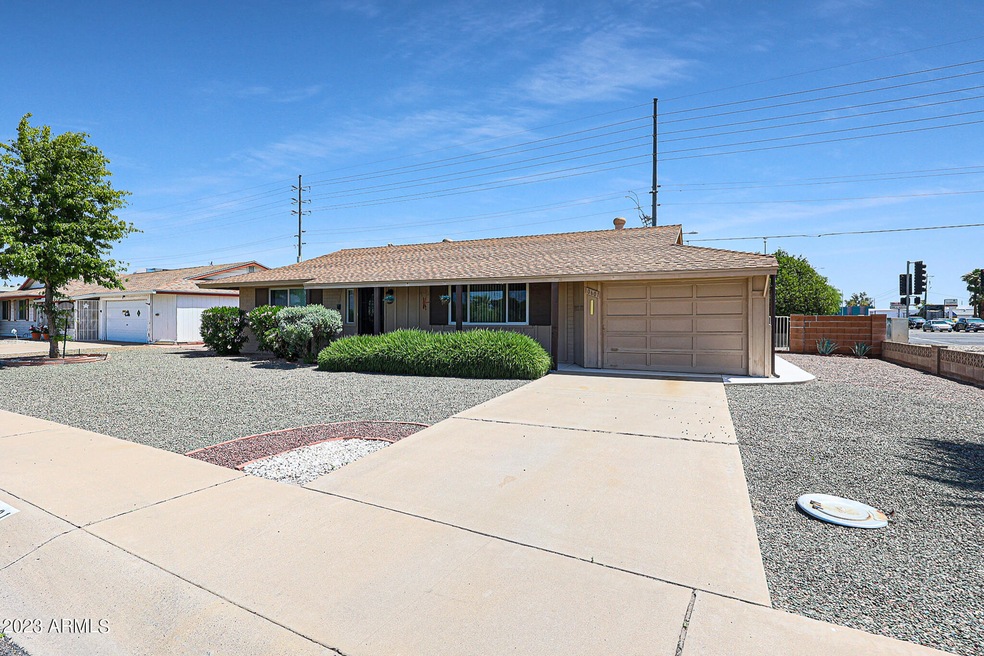 10601 N 99th Dr, Sun City, AZ 85351 - photo 1