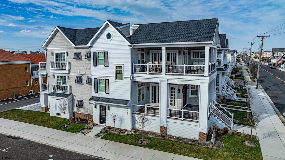 Sold $3,465,000 • Co-Listing Agent