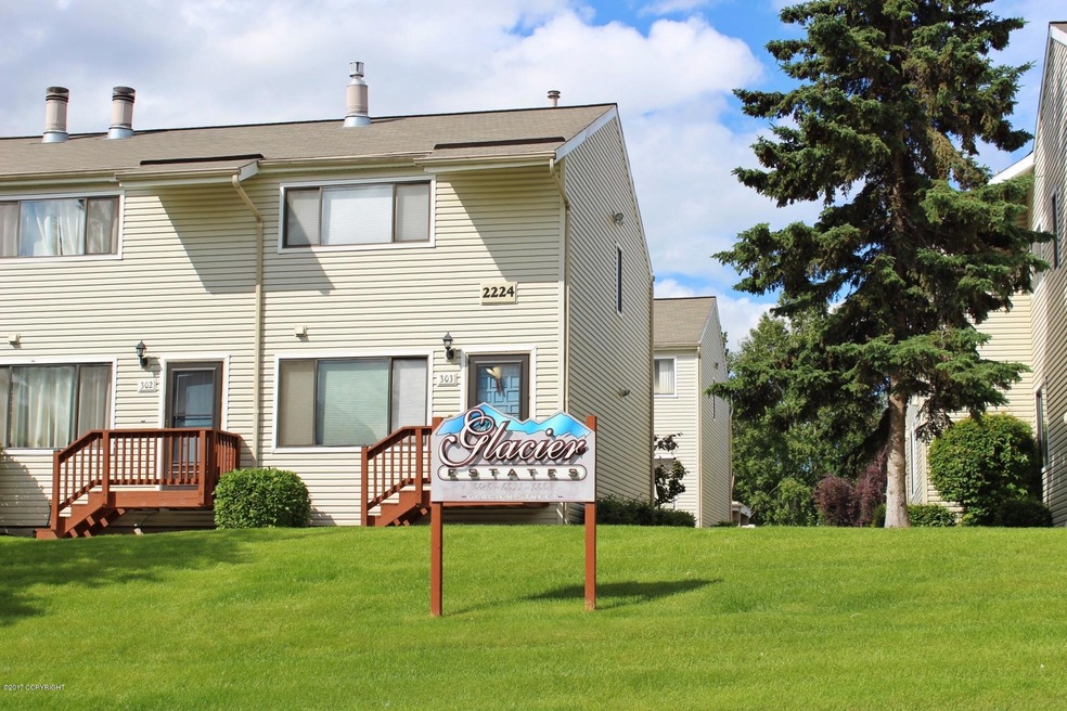 2224 Glacier St. #304