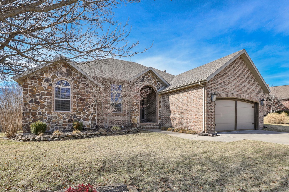 645 N Jerico St, Nixa, MO 65714 - photo 1