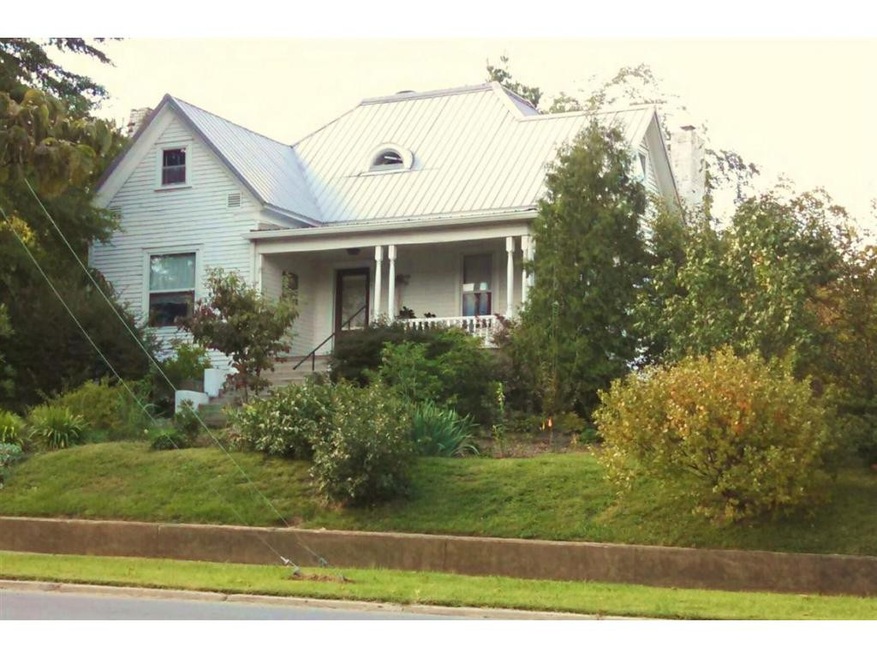 181 E Highland Rd, Johnson City, TN 37601 - photo 1