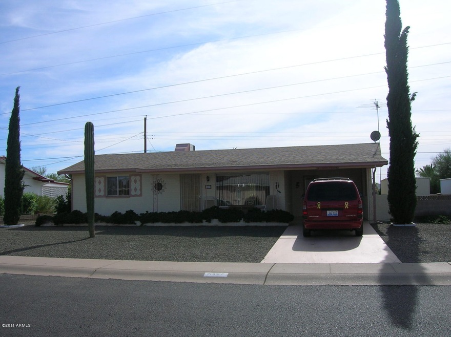 EXCELLENT CURB APPEAL