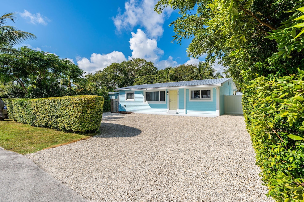 329 3rd Rd, Key Largo, FL 33037 - photo 1