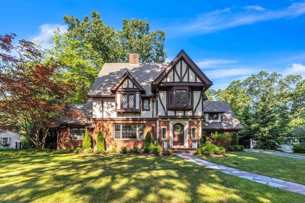 128 Eton Rd, Longmeadow, MA 01106 - photo 1