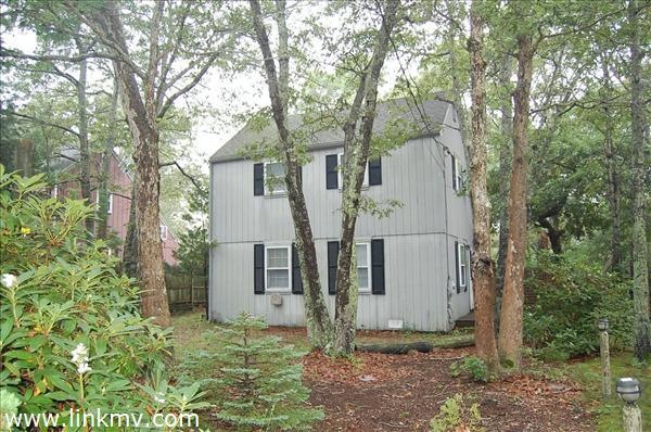 31 Beacon Ave, Oak Bluffs, MA 02557 - photo 1