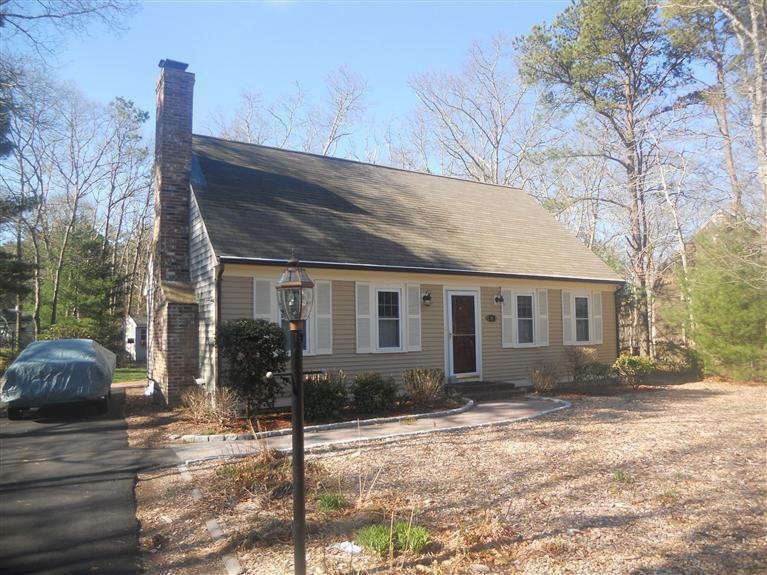 11 Davedon Dr, East Falmouth, MA 02536 - photo 1